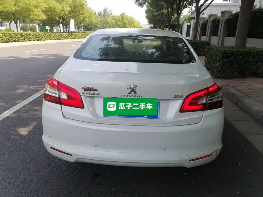 Peugeot 408 2015