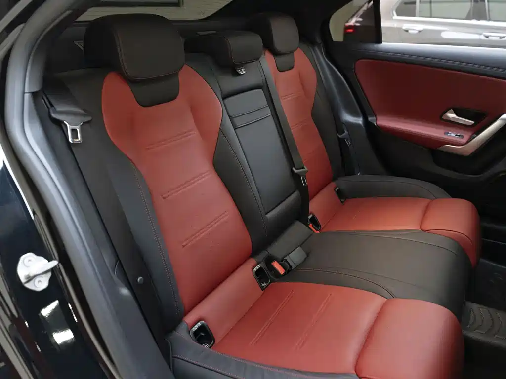Mercedes-Benz A-Class AMG 2022 — фото 13