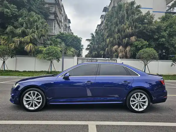 Audi A4L 2018