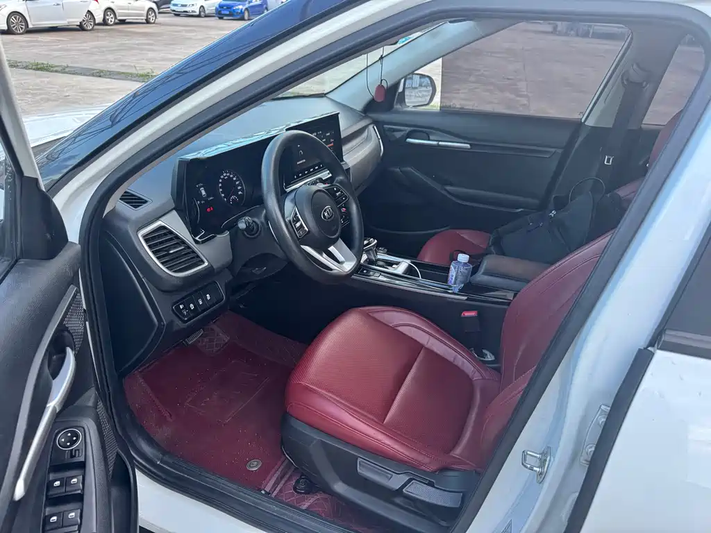 Kia KX3 2020 — фото 8