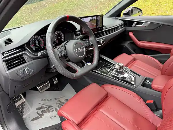 Audi A4L 2025