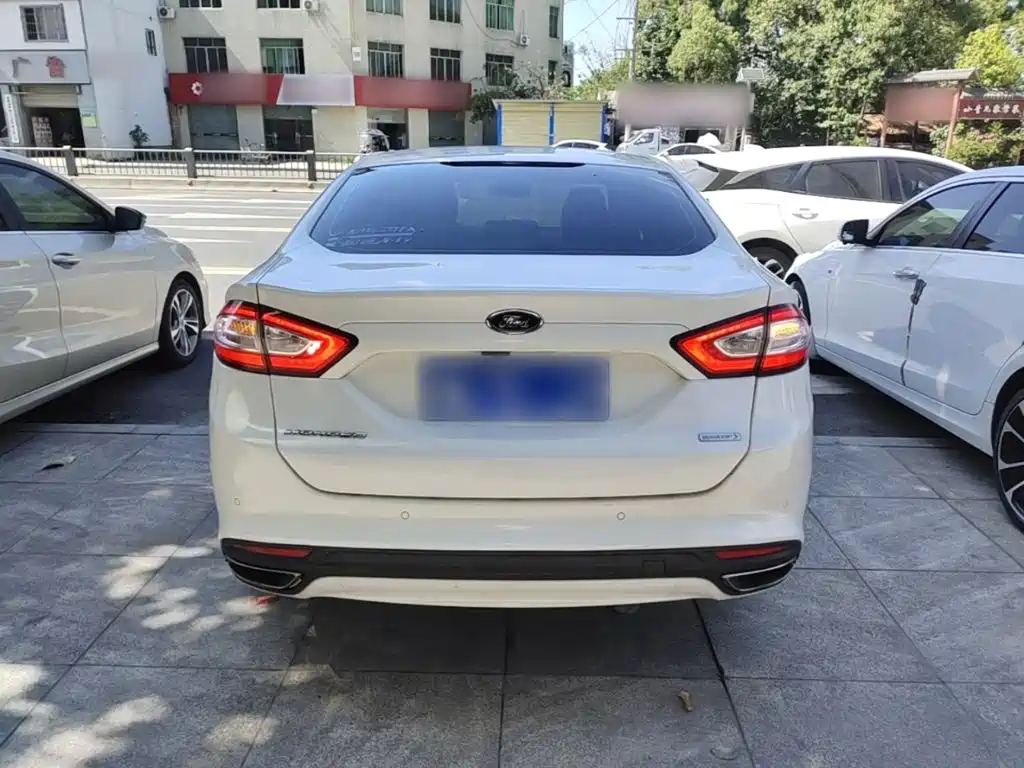 Ford Mondeo 2015 — фото 6