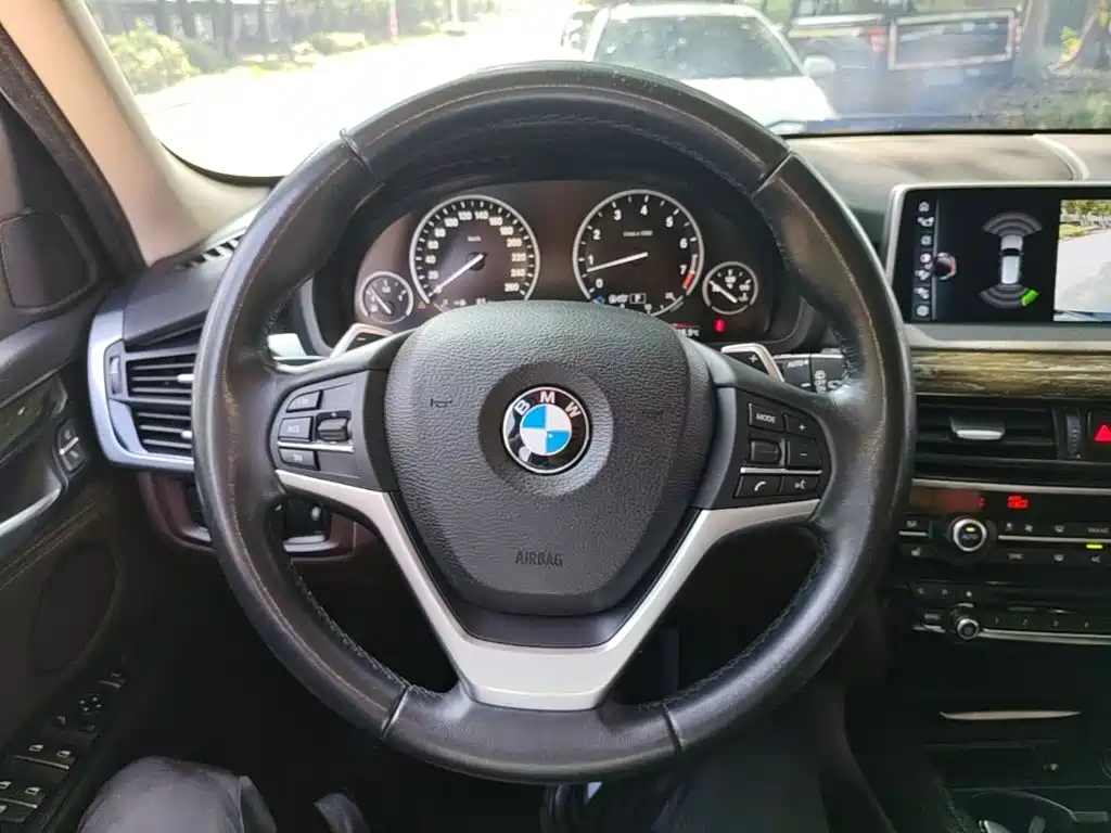 BMW X5 2016 — фото 11