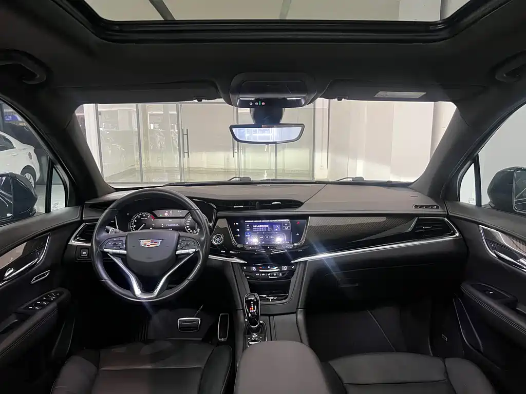 Cadillac XT6 2020 — фото 11