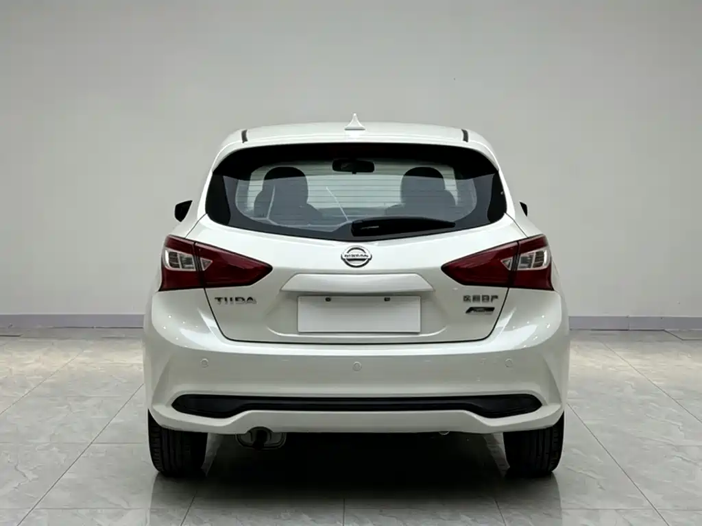 Nissan Tiida 2017
