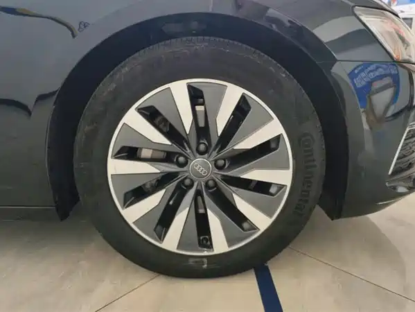 Audi A6L 2020