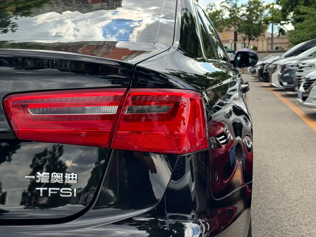 Audi A6L 2015 — фото 15