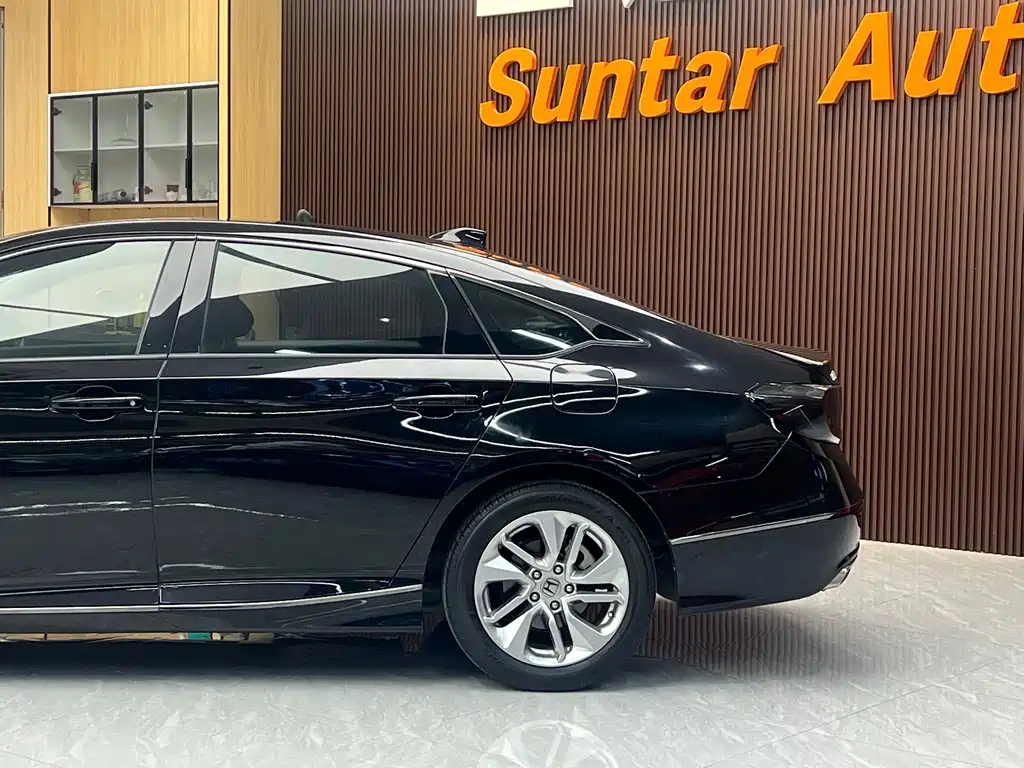 Honda Accord 2020 — фото 11