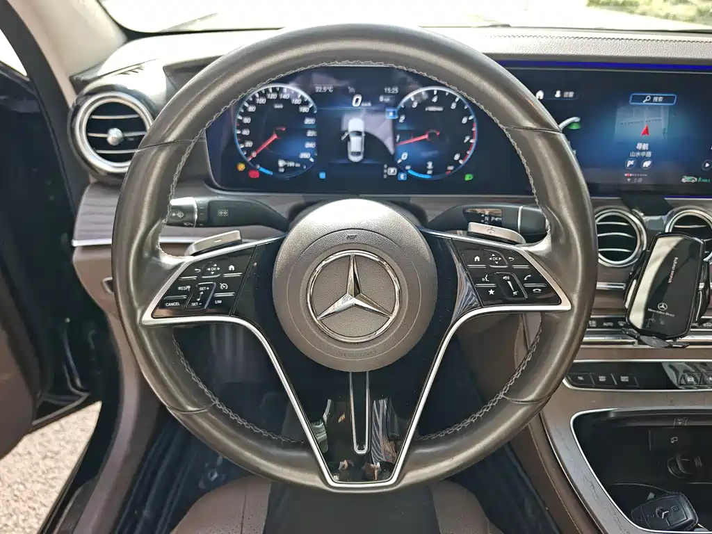 Mercedes-Benz E-Class 2021 — фото 4