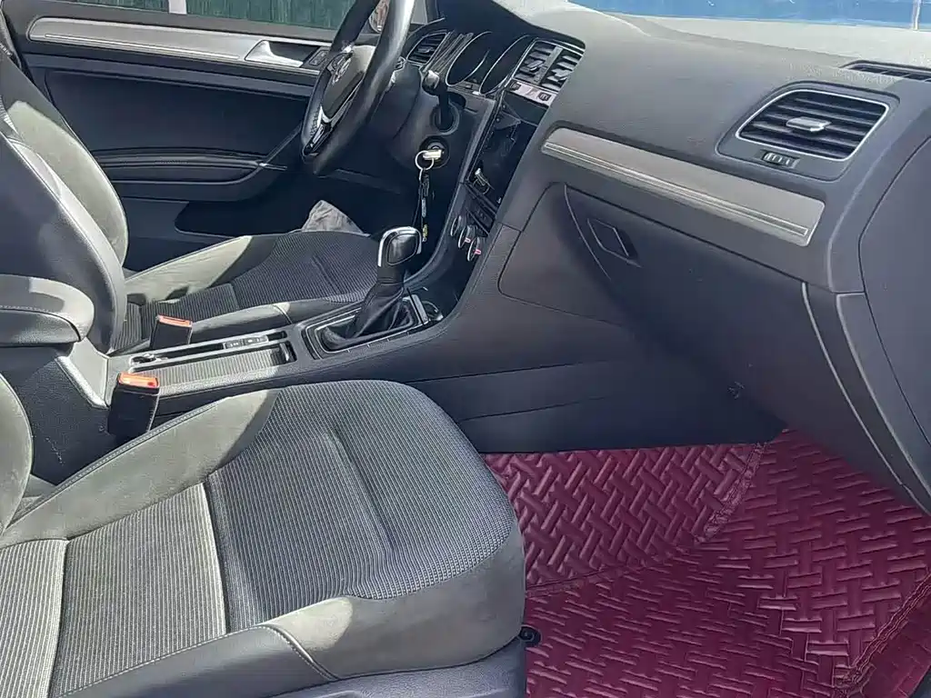 Volkswagen Golf 2020