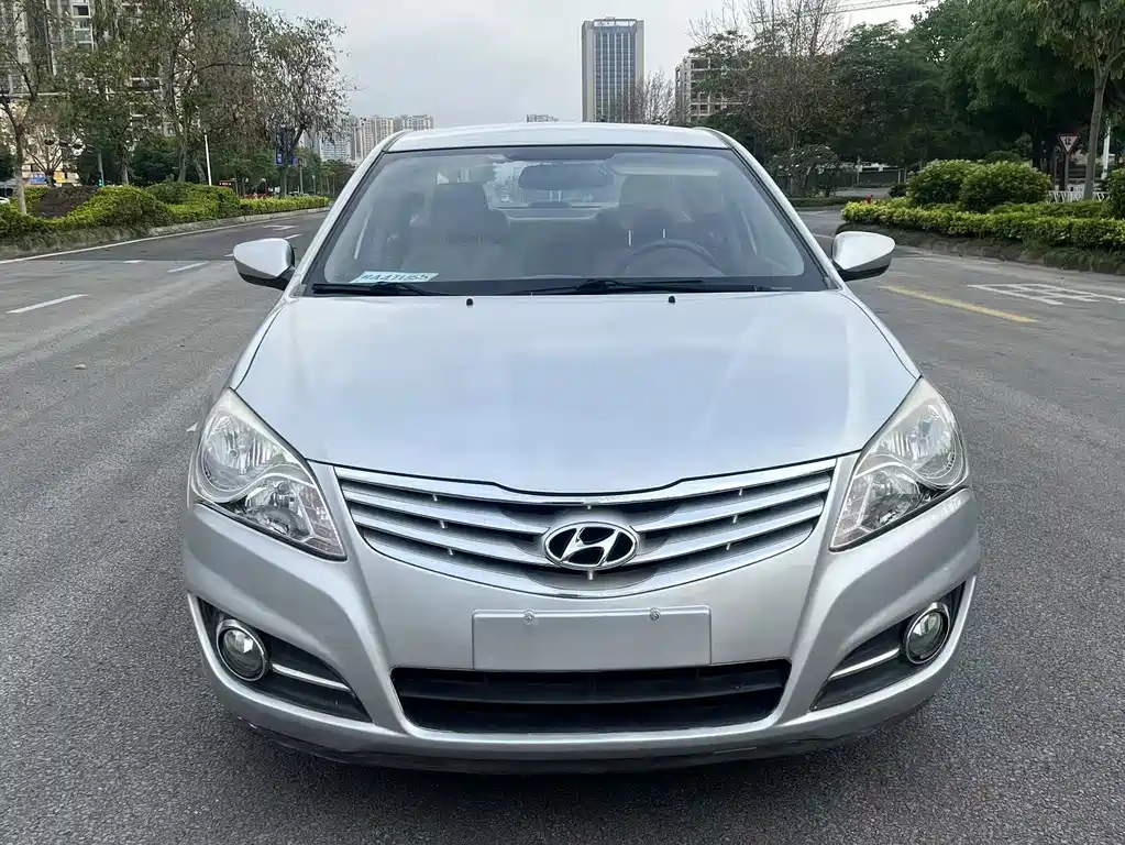 Hyundai Elantra 2014 — фото 2