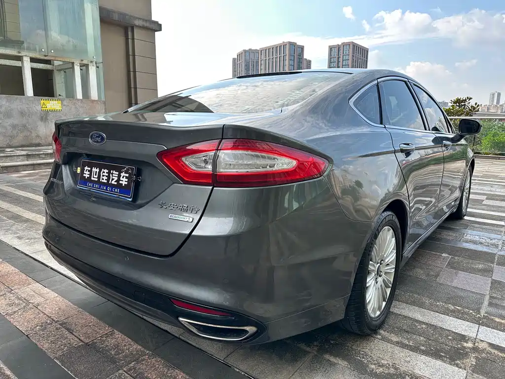Ford Mondeo 2014 — фото 6