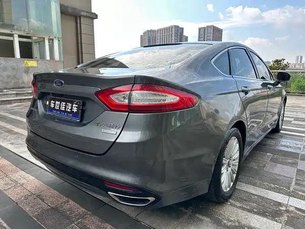 Ford Mondeo 2013