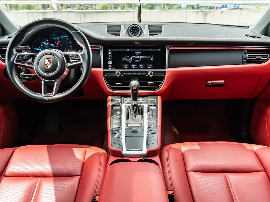 Porsche Macan 2020 — фото 18