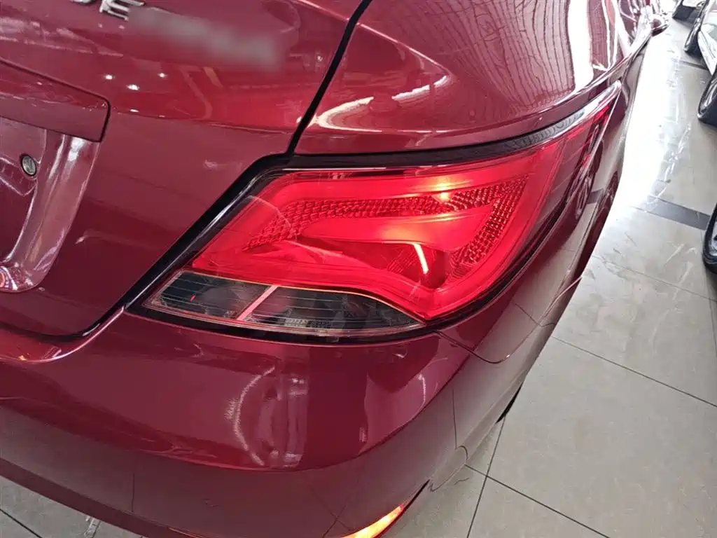 Hyundai Verna 2015 — фото 8