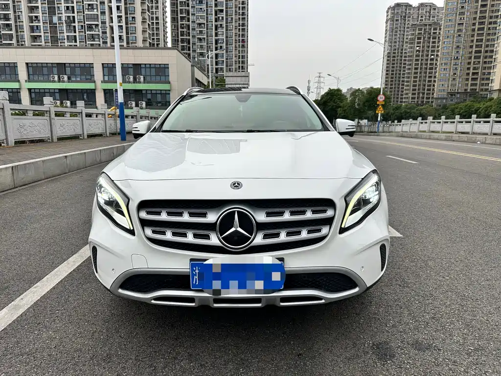 Mercedes-Benz GLA 2019