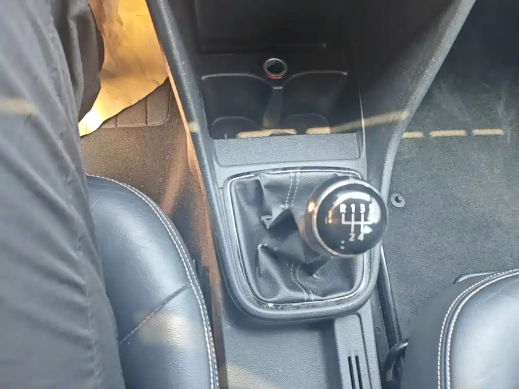Volkswagen Jetta 2015 — фото 14