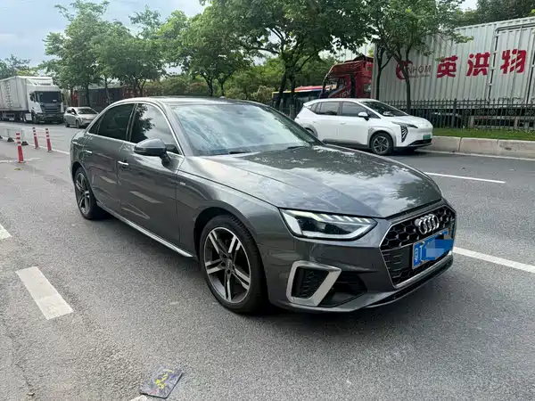 Audi A4L 2020