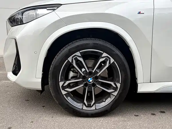 BMW X1 2025