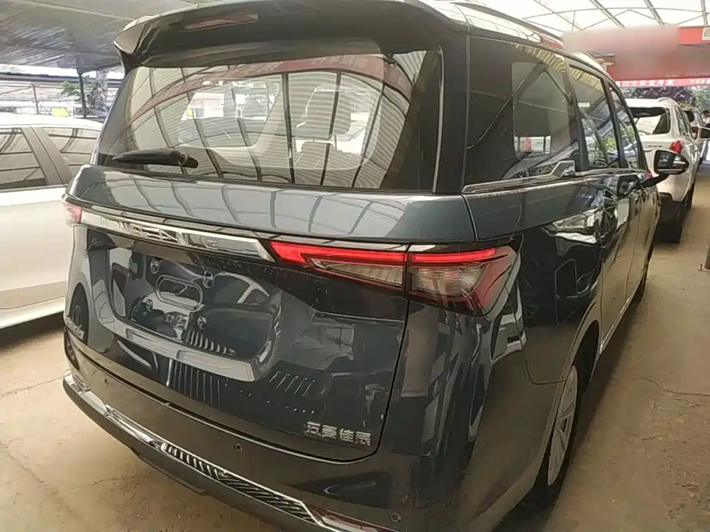 Wuling Jiachen 2022