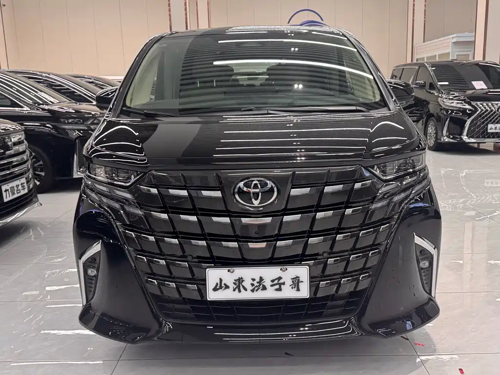 Toyota Alphard 2024 — фото 2