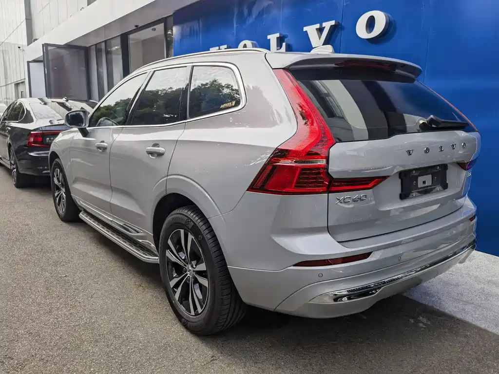Volvo XC60 2024 — фото 4