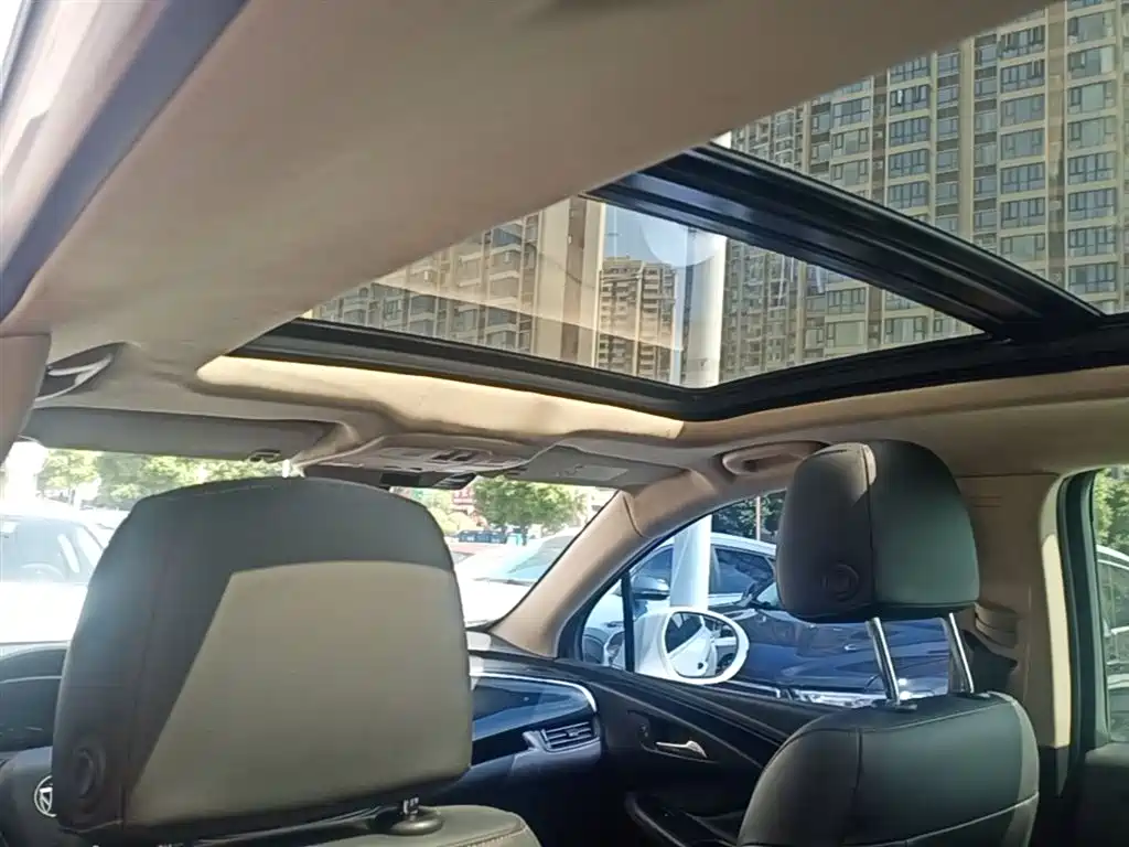 Buick Envision Plus 2017 — фото 18