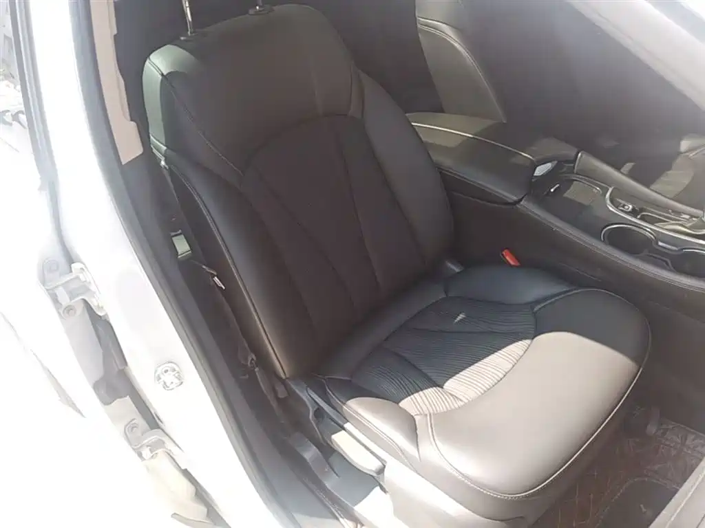 Buick Envision Plus 2017 — фото 25