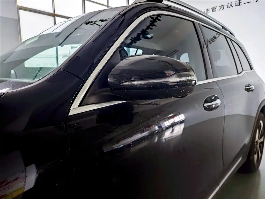 Mercedes-Benz GLB 2023 — фото 8