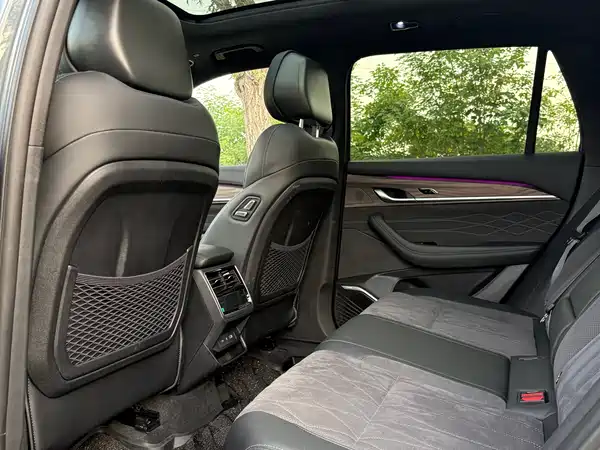 Geely Xingyue L 2025