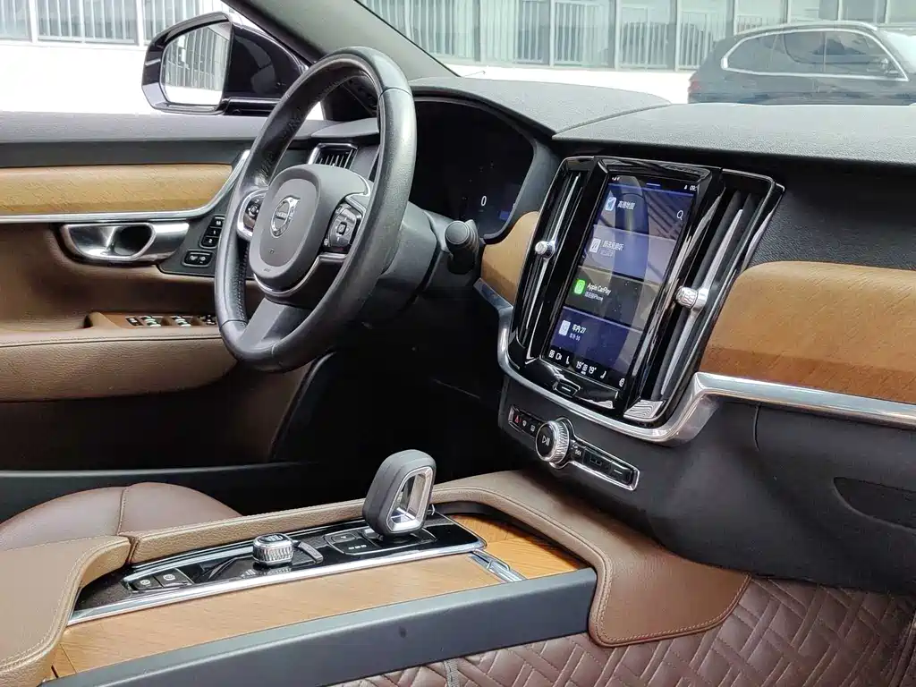 Volvo S90 2022 — фото 17