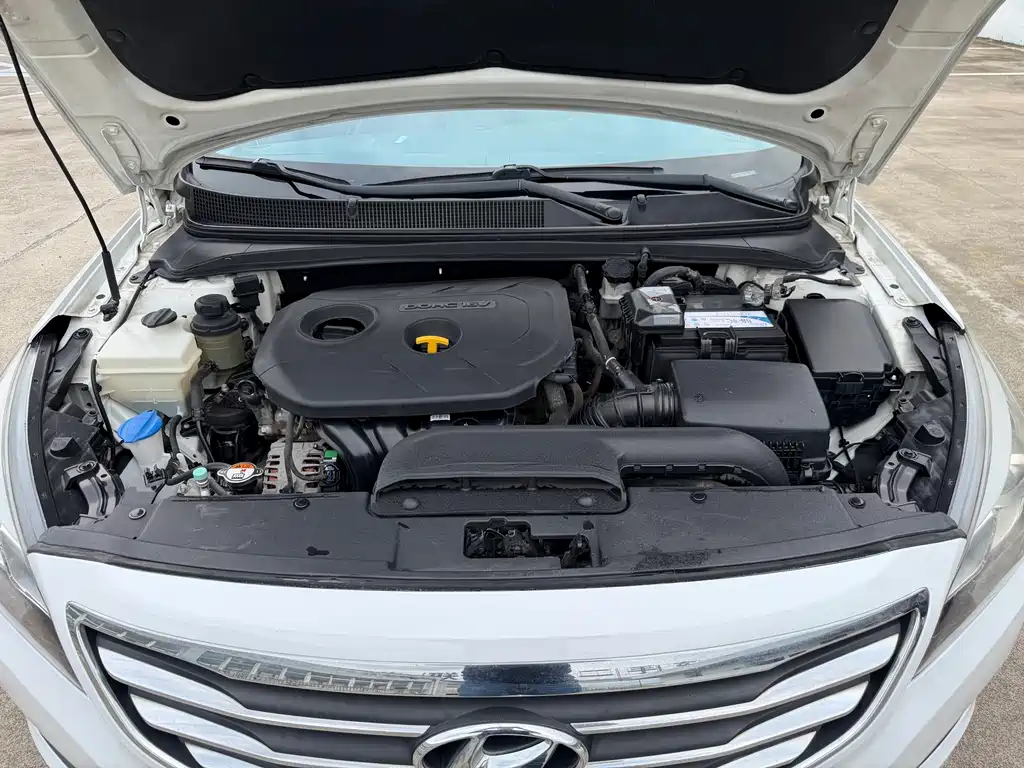 Hyundai Mistra 2014 — фото 15