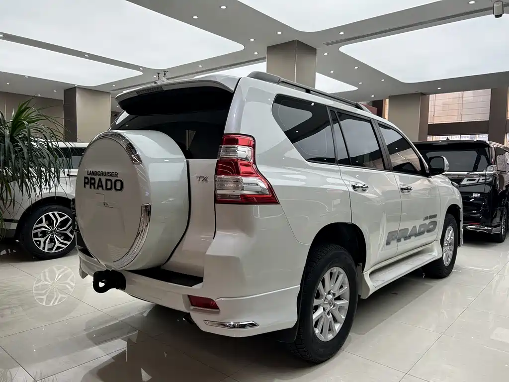 Toyota Prado 2018 — фото 3