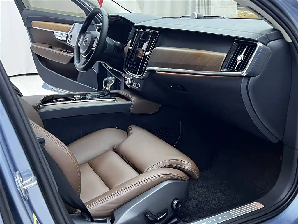 Volvo S90 2019 — фото 10