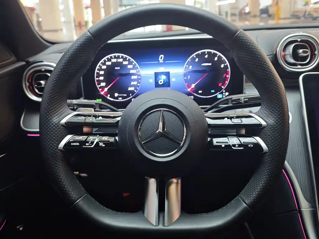 Mercedes-Benz C-Class 2023 — фото 14