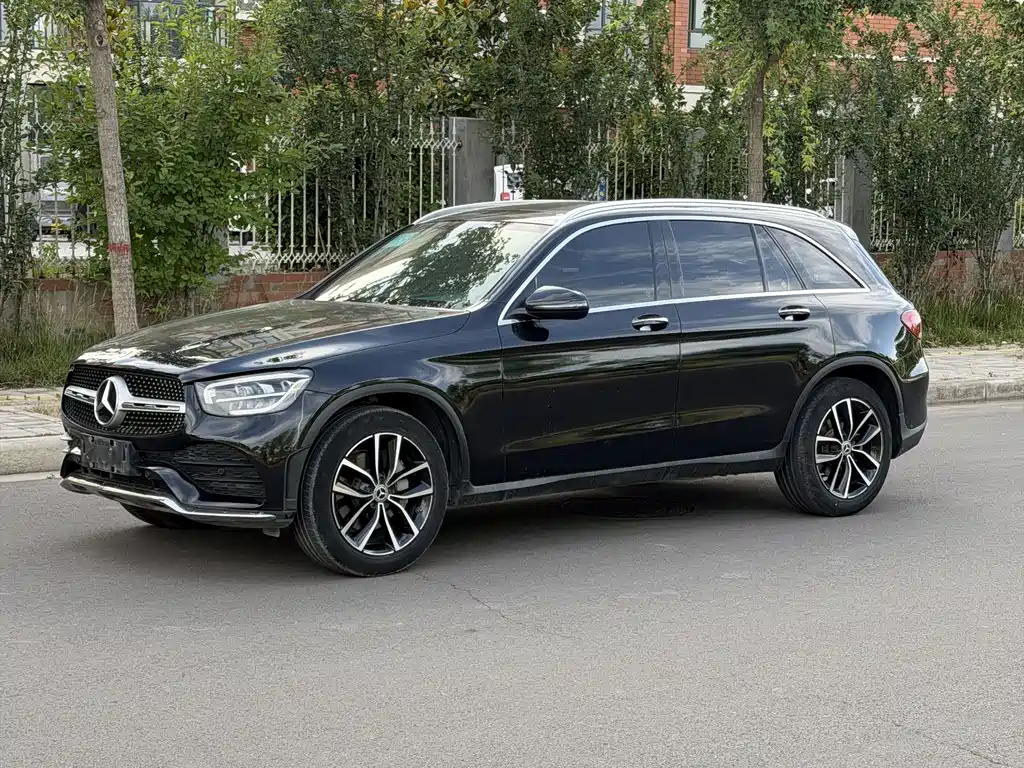 Mercedes-Benz GLC 2021 — фото 1