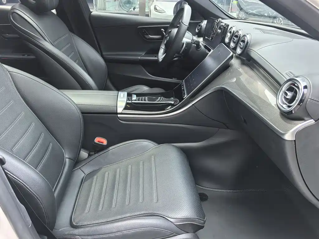 Mercedes-Benz C-Class 2022 — фото 9