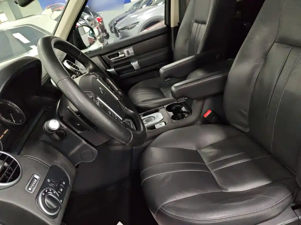 Land Rover Discovery 2017