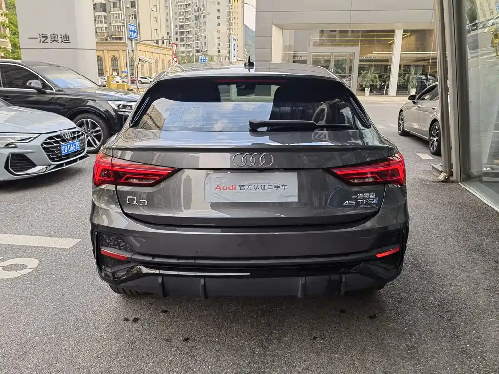 Audi Q3 Sportback 2022 — фото 8