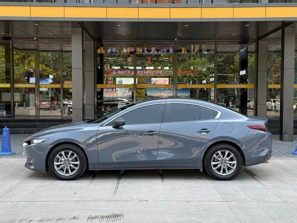 Mazda 3 Angkesela 2023