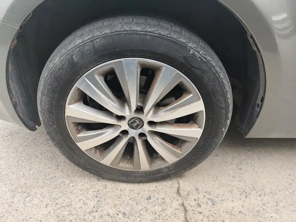 Luxgen Big 7 MPV 2019 — фото 25