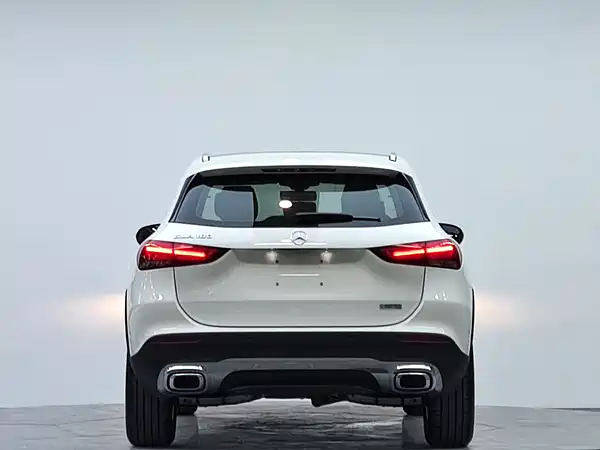 Mercedes-Benz GLA 2021