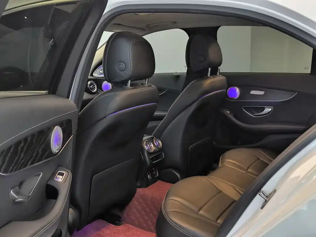 Mercedes-Benz C-Class 2020 — фото 12