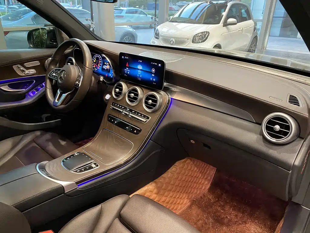 Mercedes-Benz GLC 2020 — фото 13