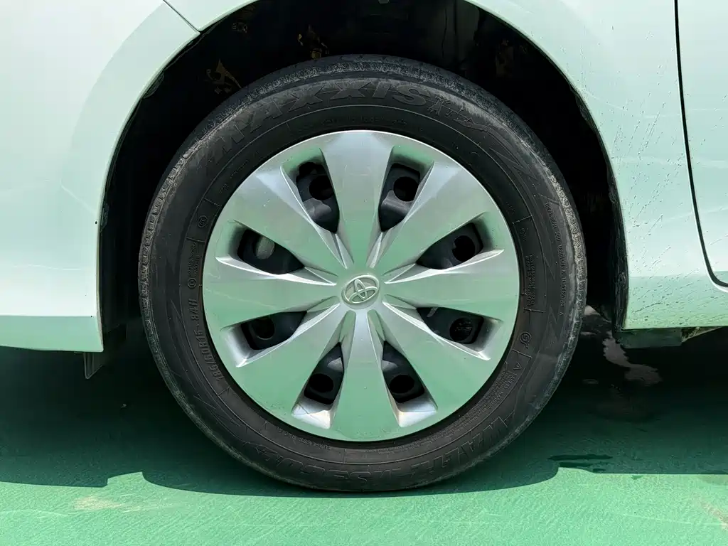 Toyota Yaris L 2022 — фото 19