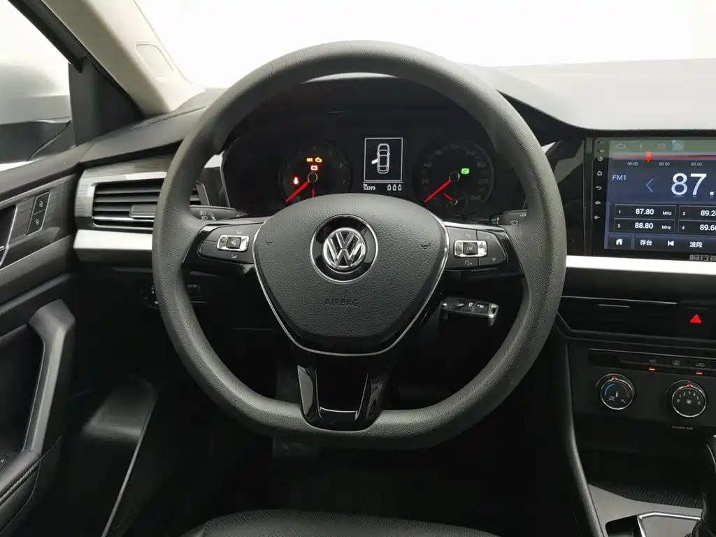Volkswagen Lavida 2019 — фото 11