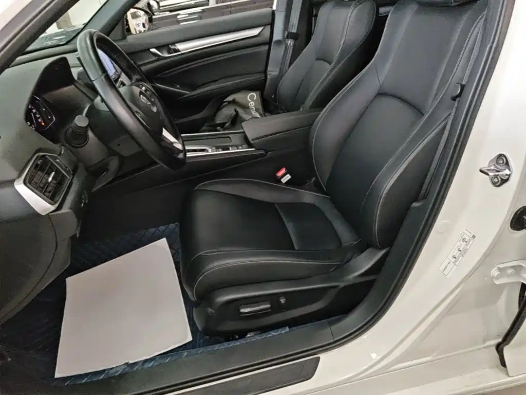 Honda Inspire 2023 — фото 15