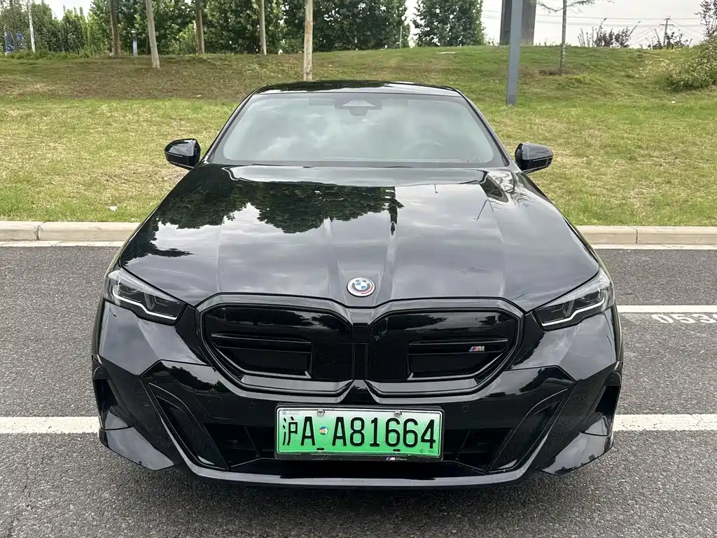 BMW i5 2025 — фото 2