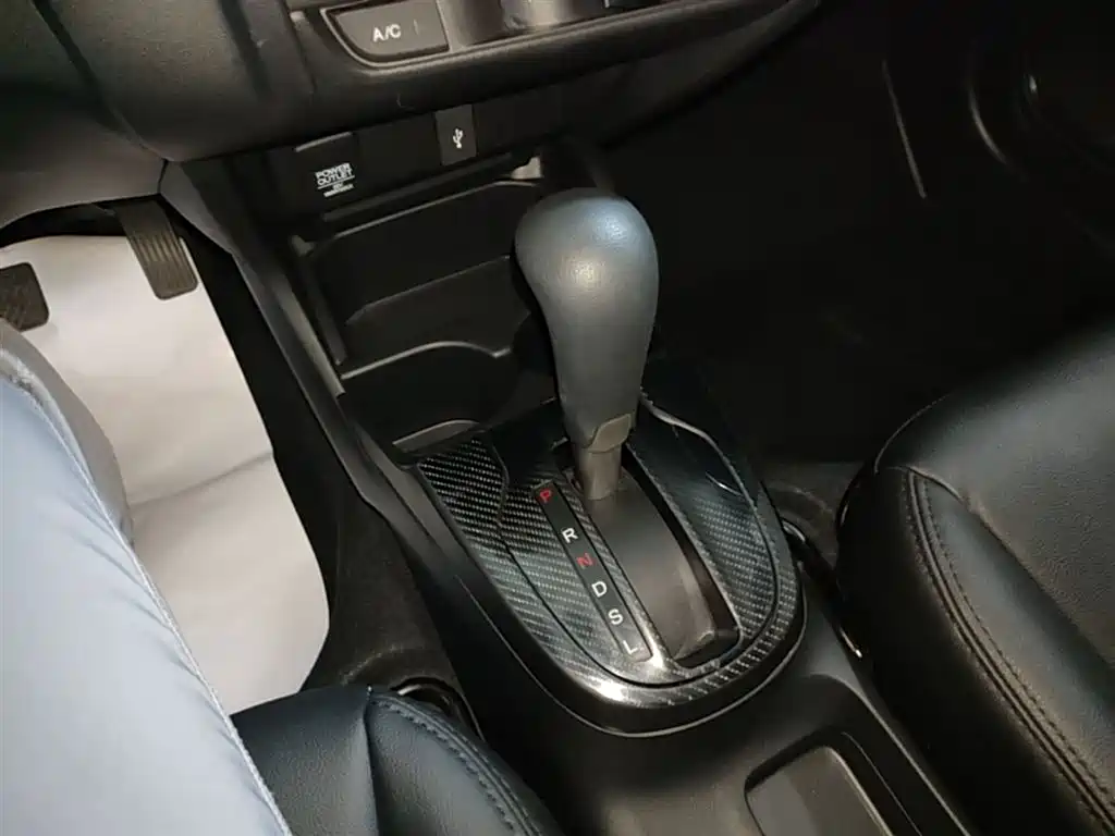 Honda Fit 2018 — фото 14