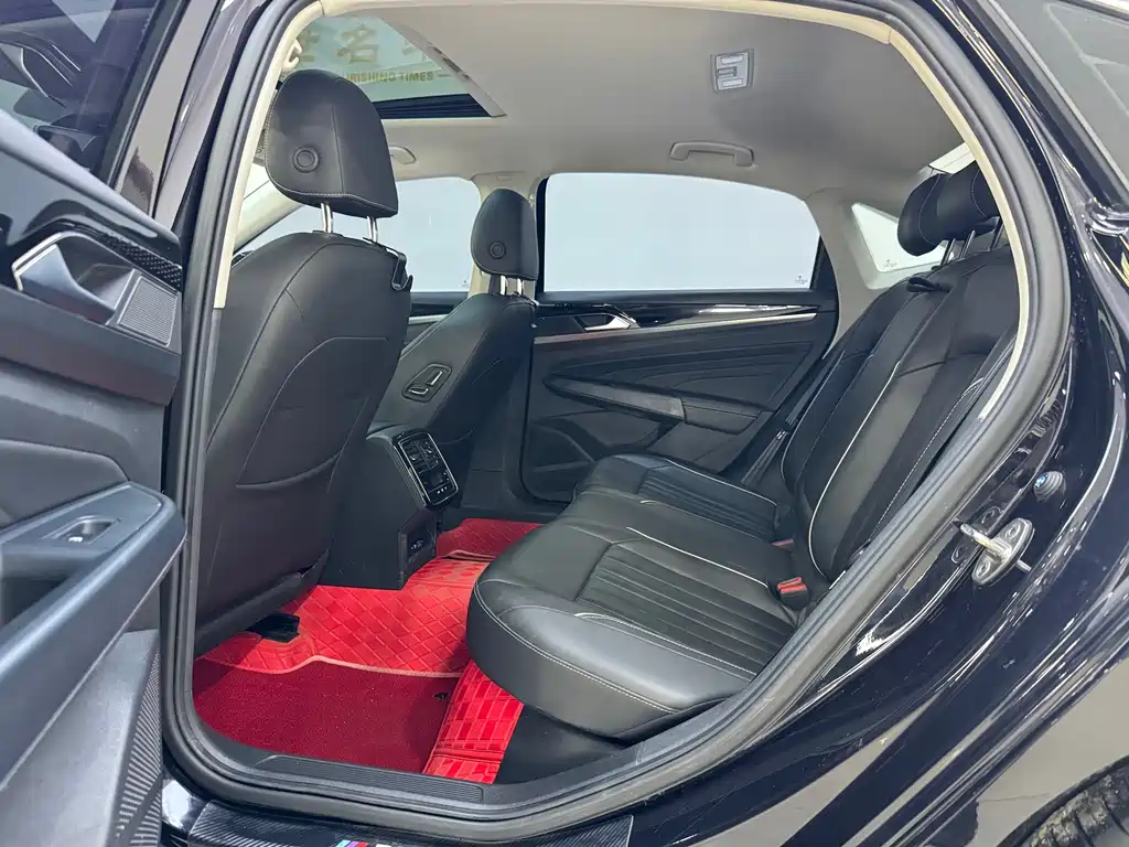 Volkswagen Passat 2022